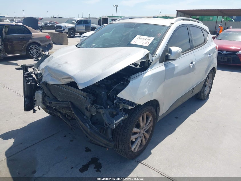 2011 Hyundai Tucson, Front End, IAAI, VIN KM8JU3AC2BU194203 — photo 2