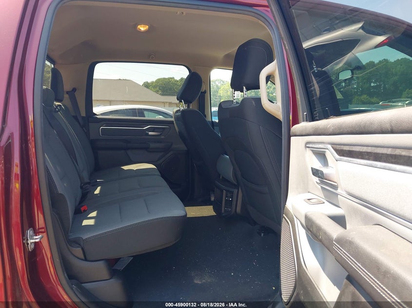 2020 RAM 1500 auction photo 8