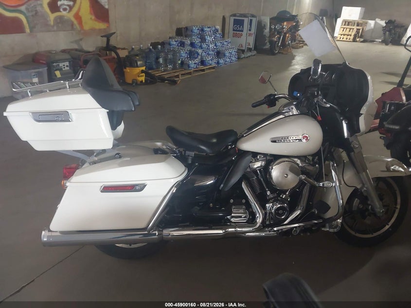 HARLEY-DAVIDSON FLHTP 2022
