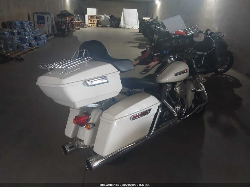 HARLEY-DAVIDSON FLHTP 2022