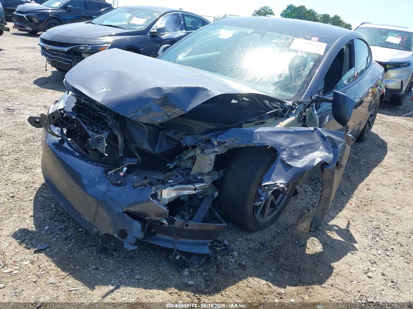 TESLA MODEL 3 - zdjęcie 6