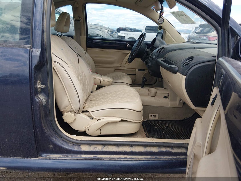 2001 VOLKSWAGEN NEW BEETLE auction photo 5