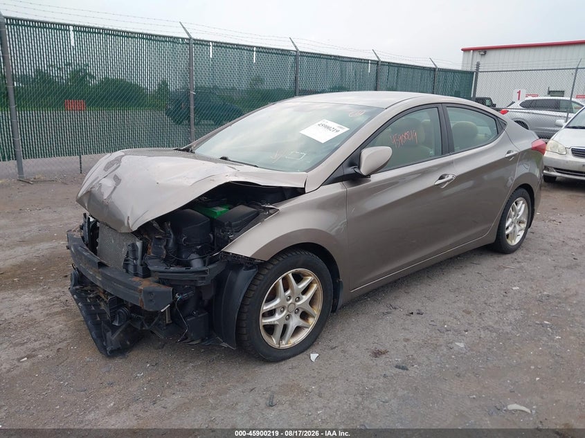 2013 HYUNDAI ELANTRA auction photo 2
