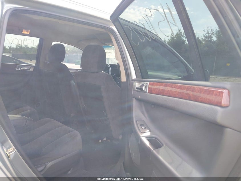 CHRYSLER PACIFICA 2004 VIN 2C8GM68494R373769