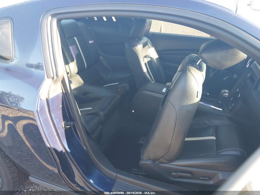 2010 FORD MUSTANG auction photo 8
