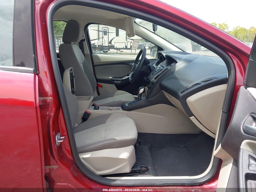 2014 FORD FOCUS auction photo 5
