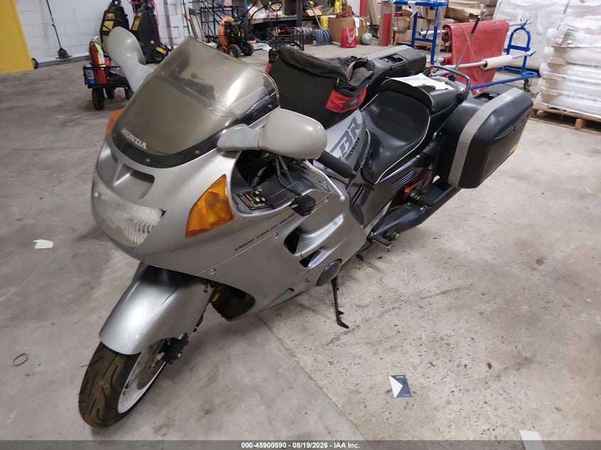 1990 HONDA CBR1000 — zdjęcie 2