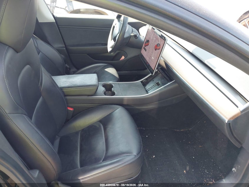 2019 TESLA MODEL 3 auction photo 5