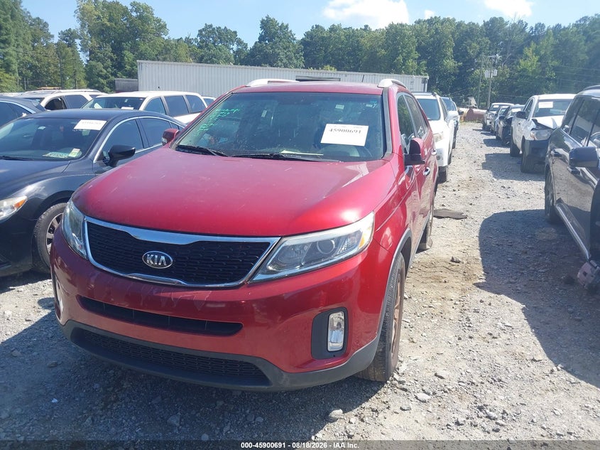 2015 Kia Sorento, Удар сзади, IAAI, VIN 5XYKT3A61FG655985 — фото 2