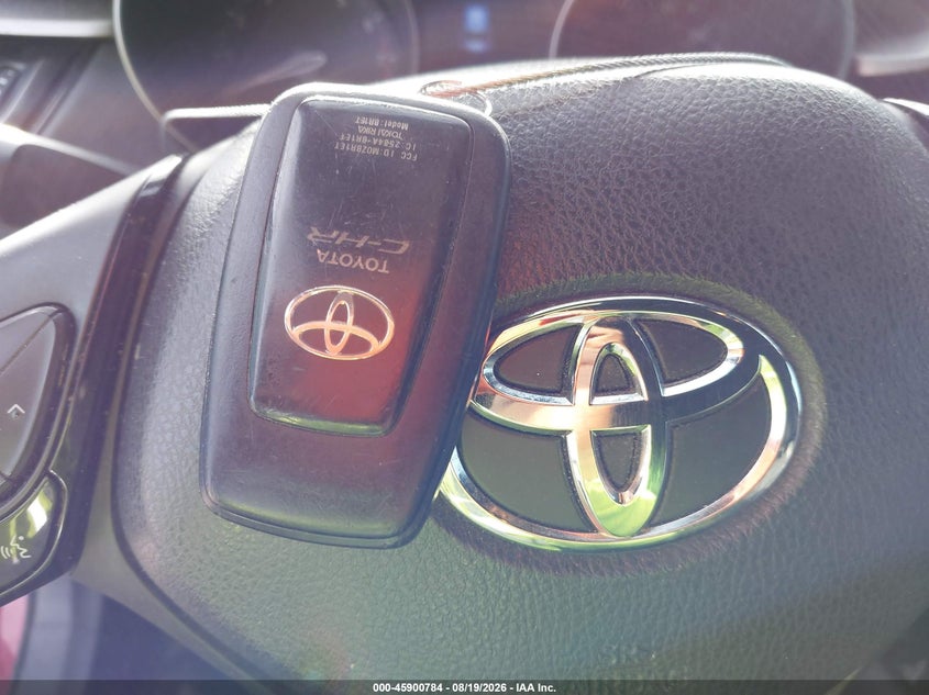 TOYOTA C-HR - zdjęcie 11