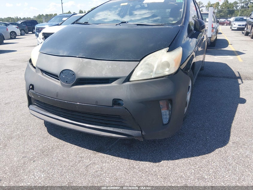 2014 TOYOTA PRIUS auction photo 6