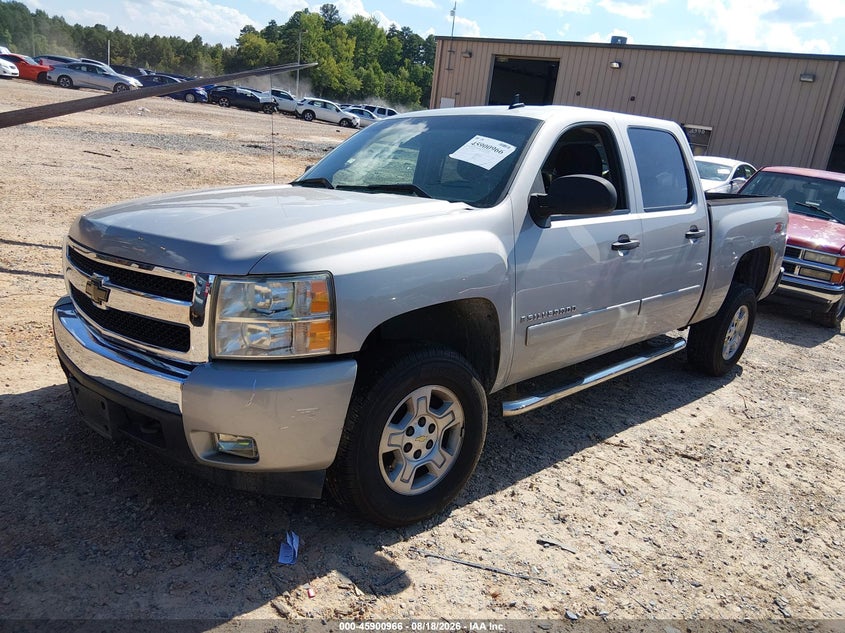 2007 Chevrolet Silverado, Right Front, IAAI, VIN 2GCEK13M571543511 — photo 2