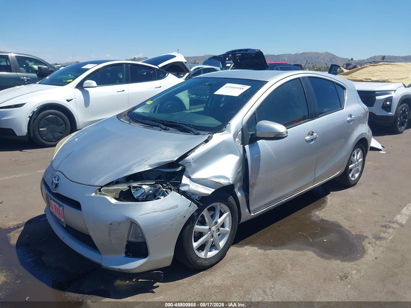 2013 TOYOTA PRIUS C auction photo 2