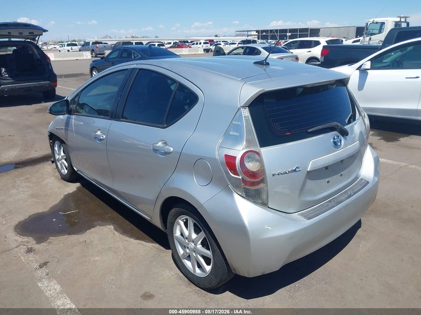 2013 TOYOTA PRIUS C auction photo 3