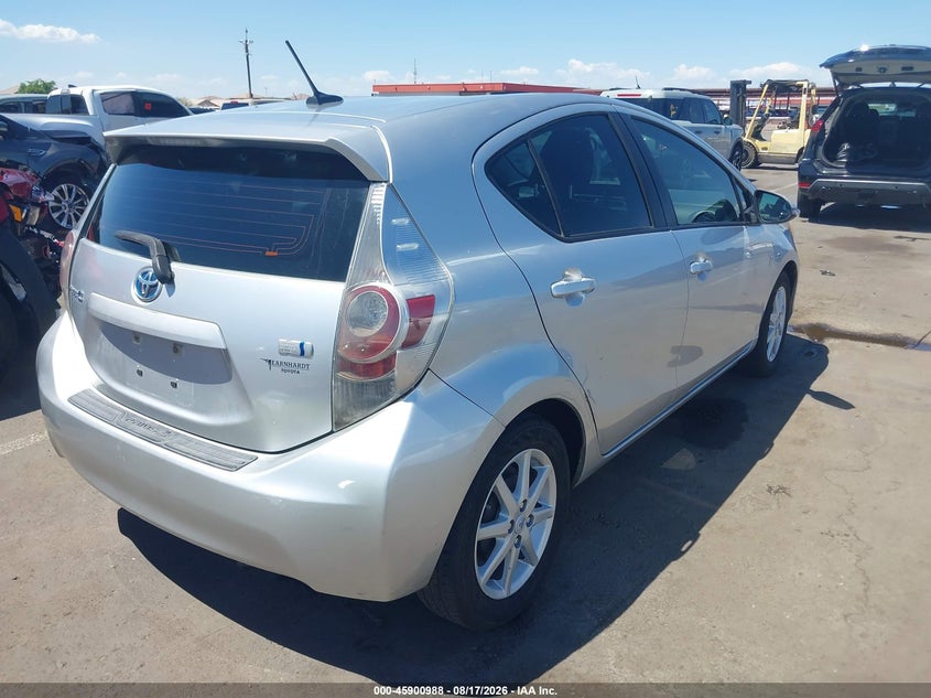 2013 TOYOTA PRIUS C auction photo 4