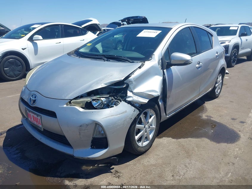 2013 TOYOTA PRIUS C auction photo 6