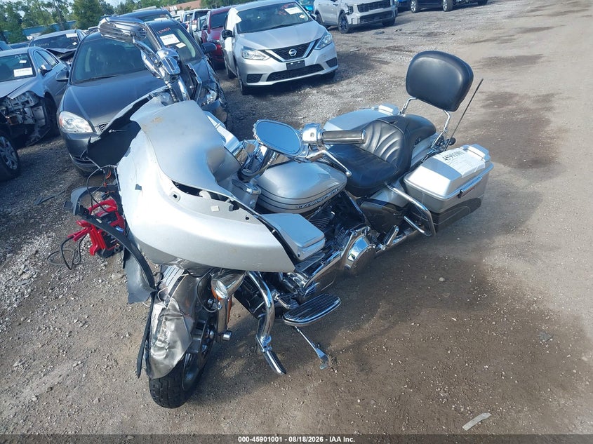 HARLEY-DAVIDSON FLTRSE3 2009