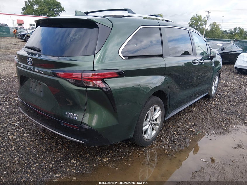 2024 TOYOTA SIENNA auction photo 4