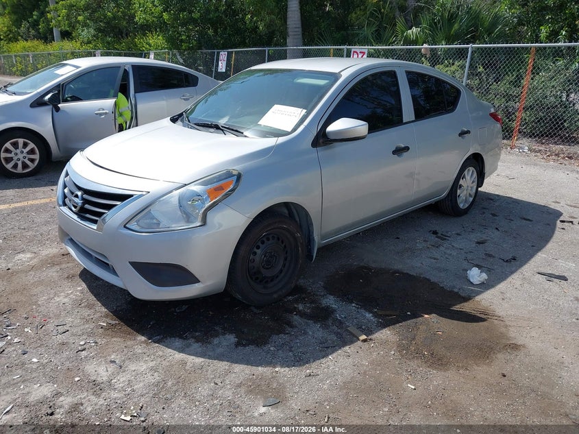 2016 Nissan Versa, Right Front, IAAI, VIN 3N1CN7APXGL903338 — photo 2