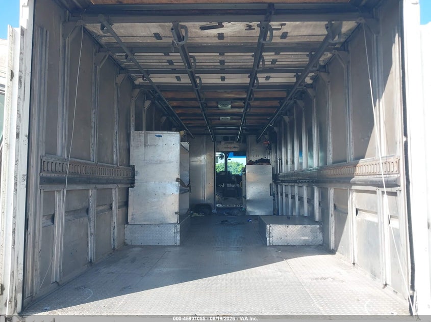 2014 FREIGHTLINER CHASSIS auction photo 7