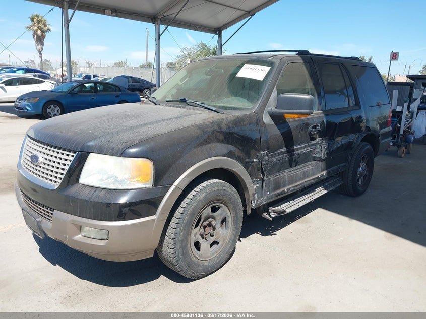 2004 Ford Expedition, Left Side, IAAI, VIN 1FMEU17W64LA84741 — photo 2
