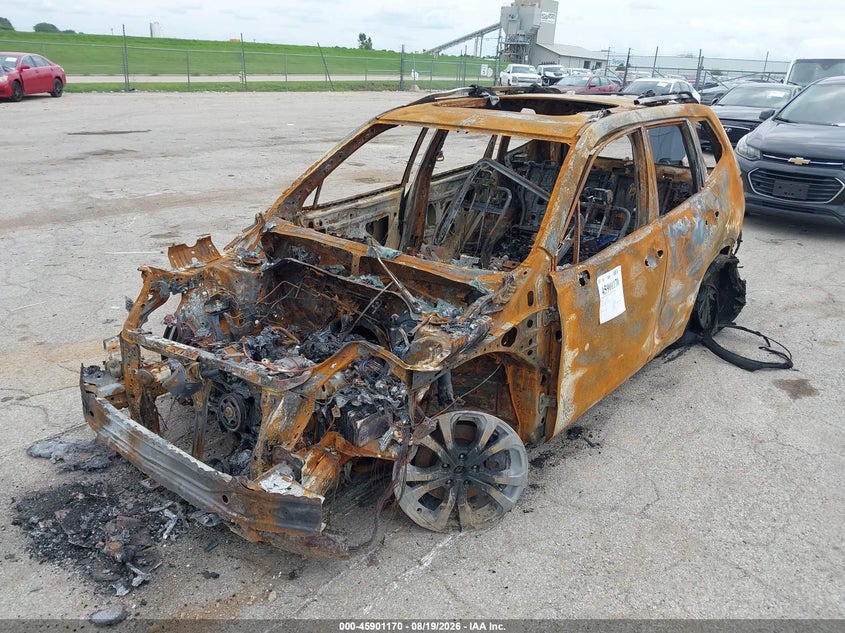 2020 Subaru Forester, Total Burn, IAAI, VIN JF2SKAUC2LH507406 — photo 2