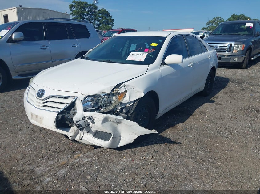 2011 Toyota Camry, Left Front, IAAI, VIN 4T1BF3EK0BU770953 — photo 2