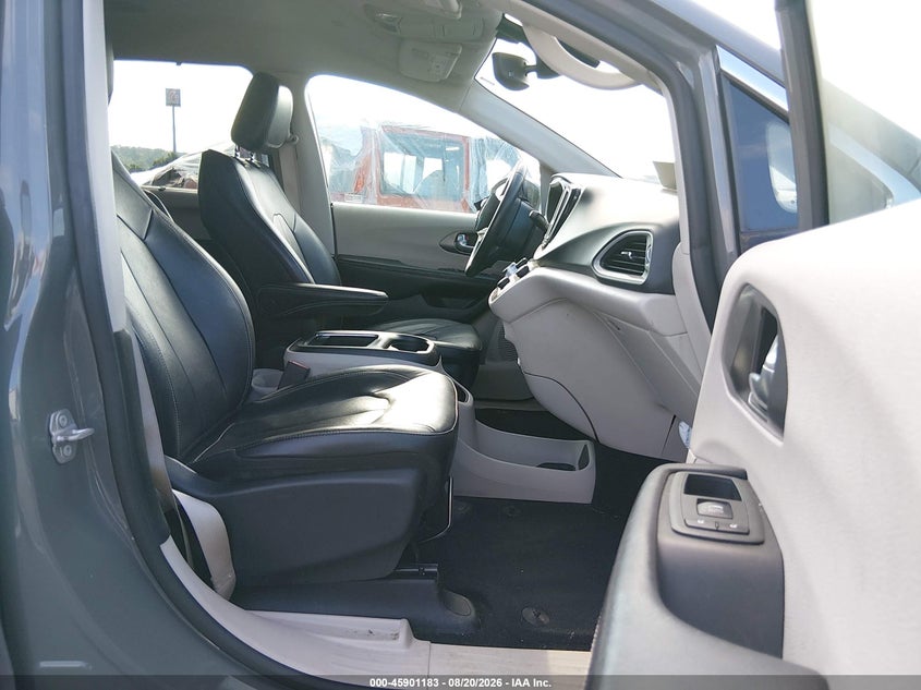 Vin: 2c4rc1bgxnr136793, lot: 46400244, chrysler pacifica touring l 20224