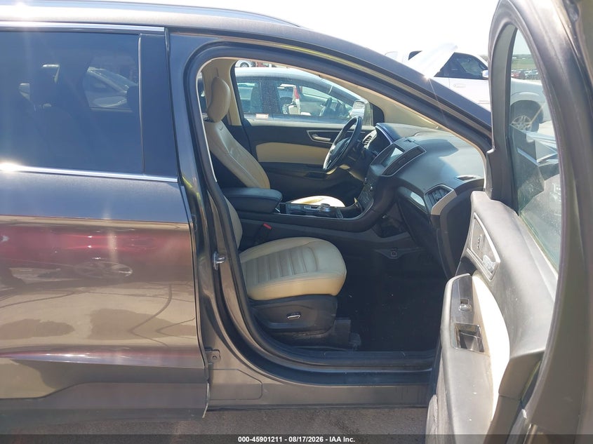 2019 FORD EDGE auction photo 5