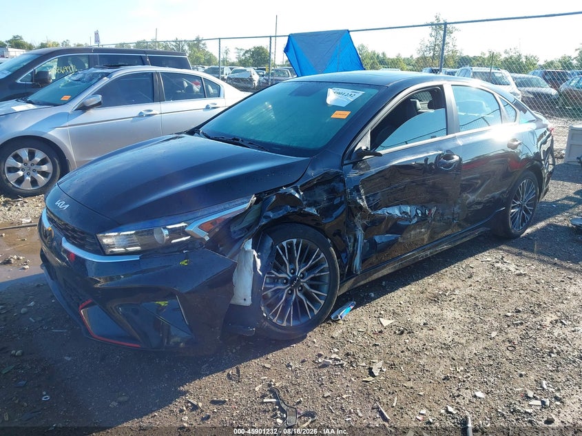 2023 Kia Forte Gt-Line, Левый бок, IAAI, VIN 3KPF54AD1PE688645 — фото 2