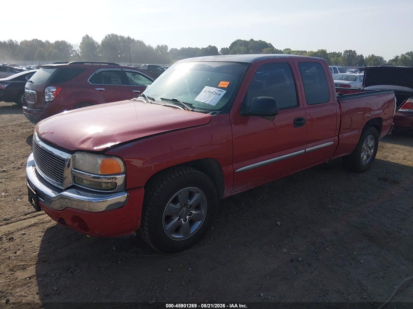 2005 GMC Sierra, По кругу, IAAI, VIN 2GTEC19V951312671 — фото 2