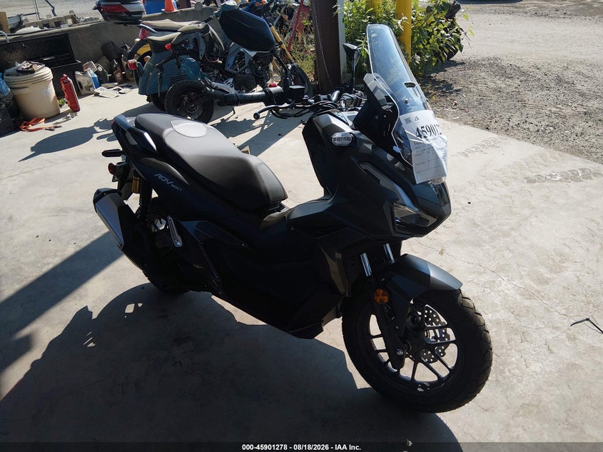2027 Hond Adv 160