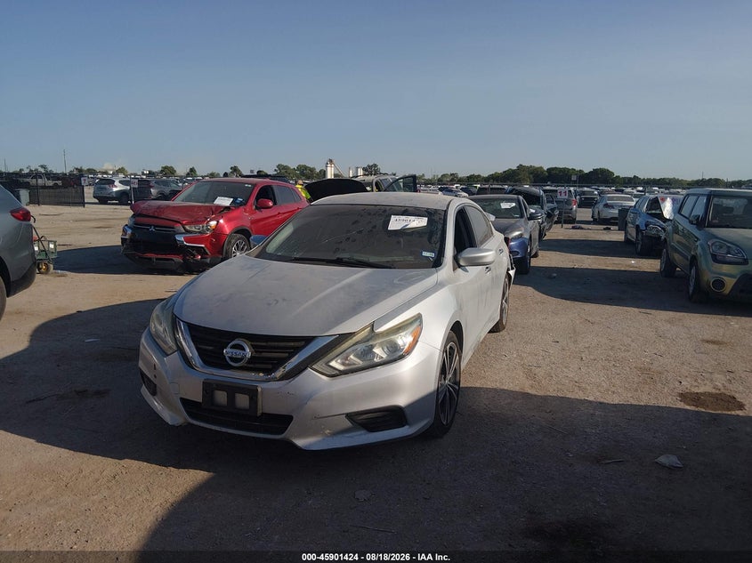 2017 Nissan Altima, Удар ззаду, IAAI, VIN 1N4AL3AP7HN341599 — фото 2