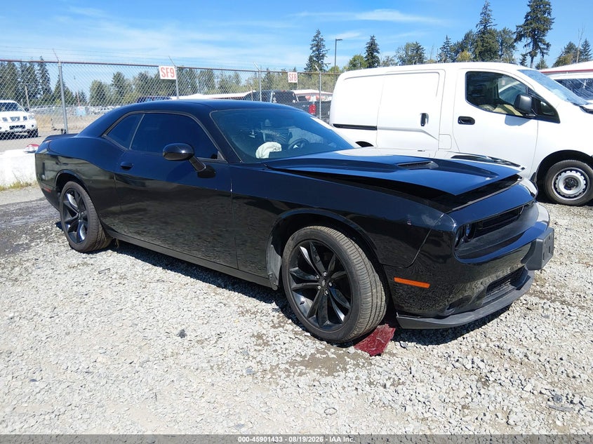 2018 DODGE CHALLENGER SXT PLUS