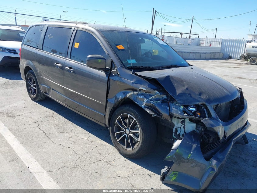 2017 Dodge Grand Caravan Gt, Front, IAAI, VIN 2C4RDGEG8HR825523
