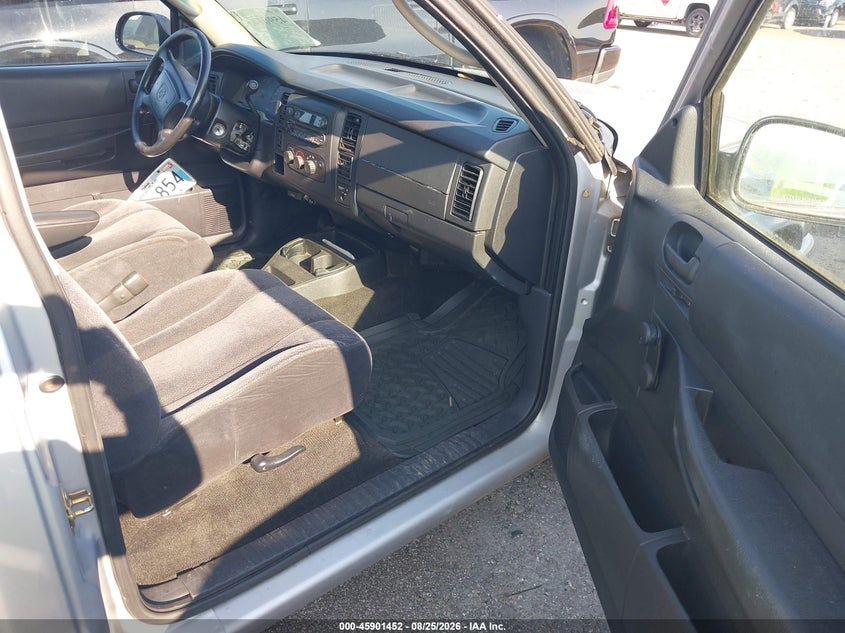 2004 DODGE DAKOTA auction photo 5