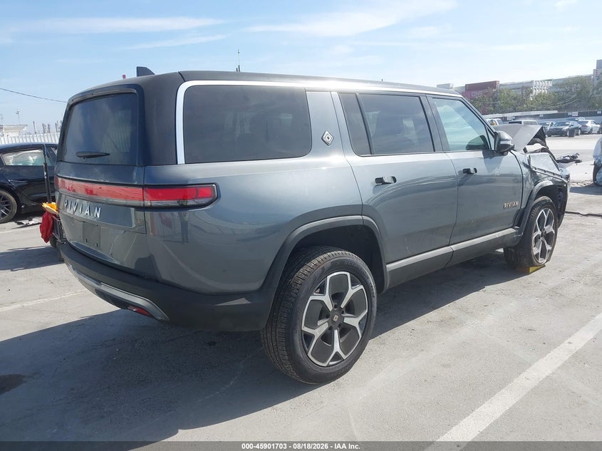 2023 RIVIAN R1S auction photo 4