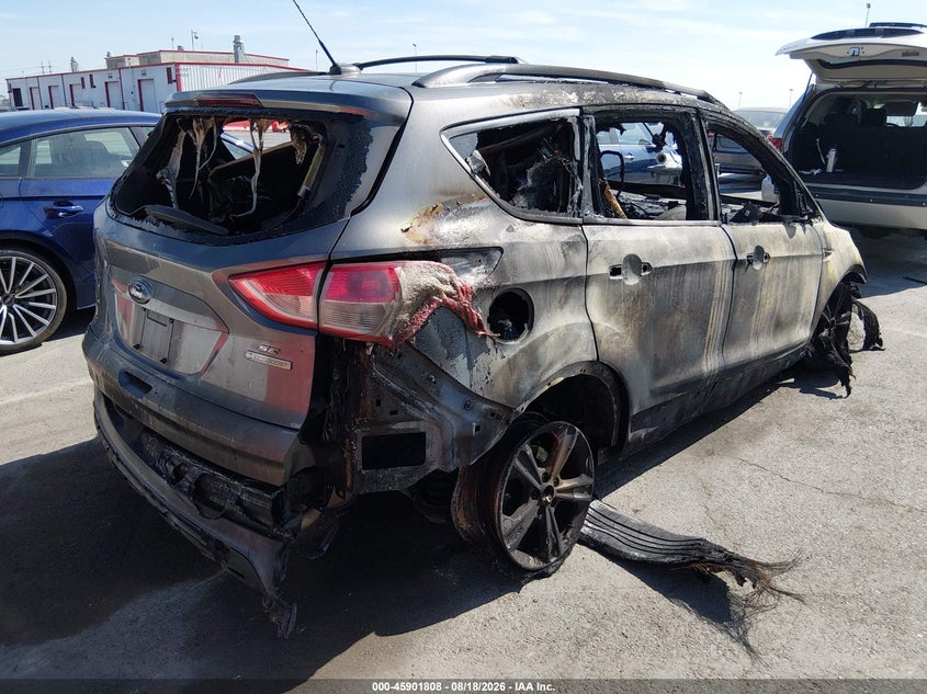 2013 FORD ESCAPE auction photo 4