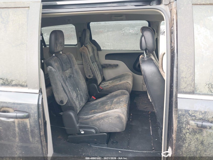 2014 CHRYSLER TOWN & COUNTRY auction photo 8