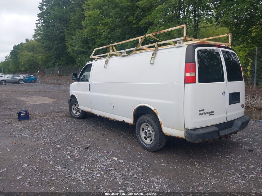 2011 GMC SAVANA 2500 auction photo 3