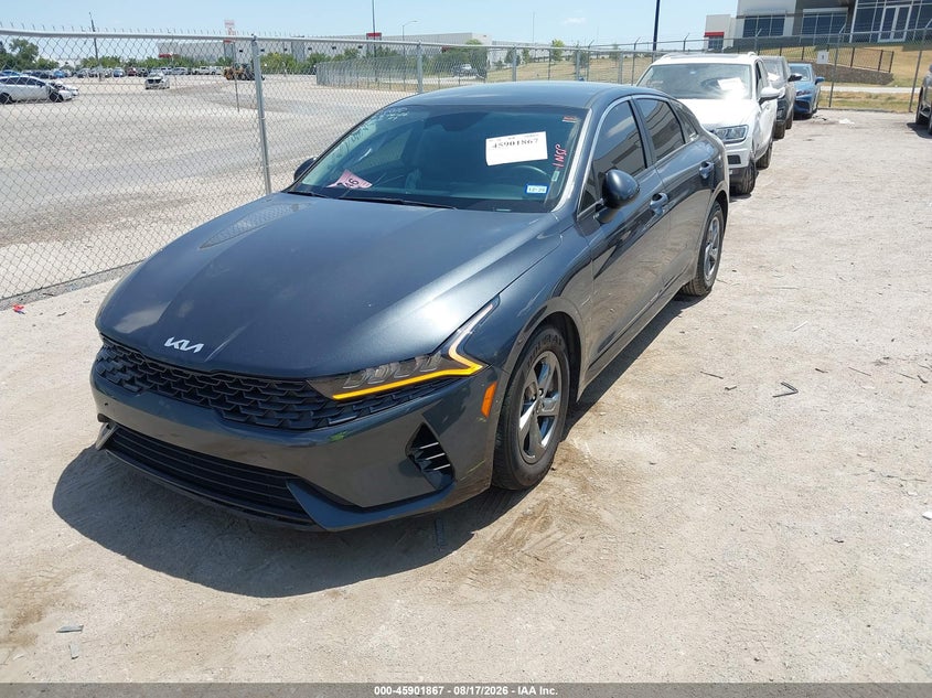 2023 Kia K5, Right Front, IAAI, VIN 5XXG14J23PG189240 — photo 2