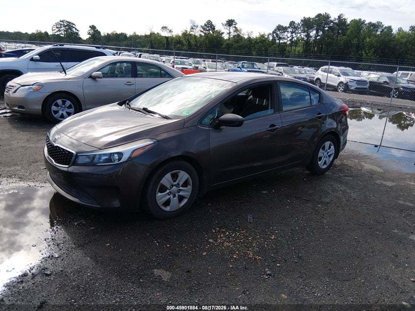 2017 KIA FORTE auction photo 2