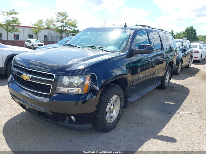2012 CHEVROLET SUBURBAN auction photo 2