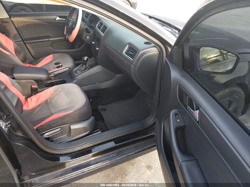 2014 VOLKSWAGEN JETTA auction photo 5