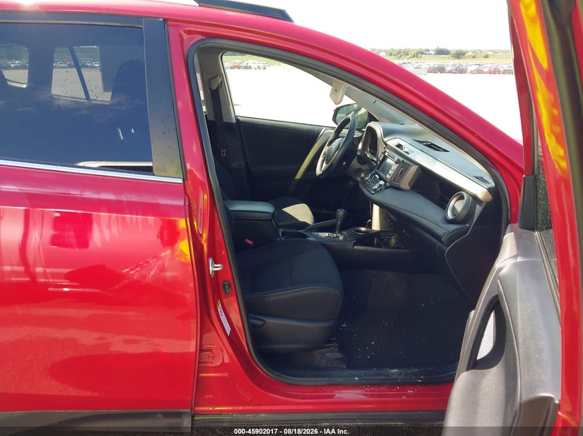 2014 TOYOTA RAV4 auction photo 5