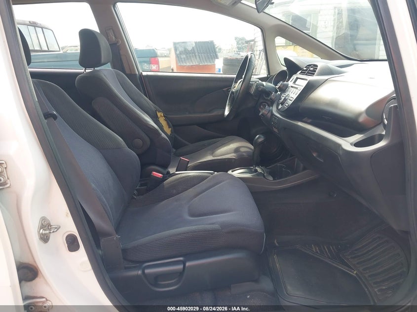 2013 HONDA FIT auction photo 5