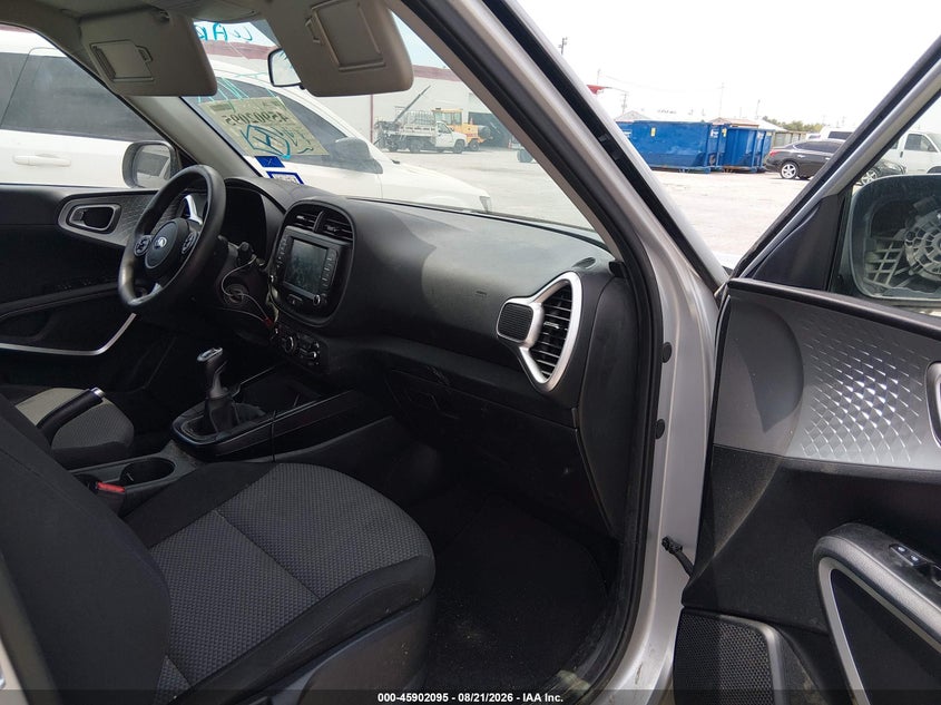 2020 KIA SOUL auction photo 5