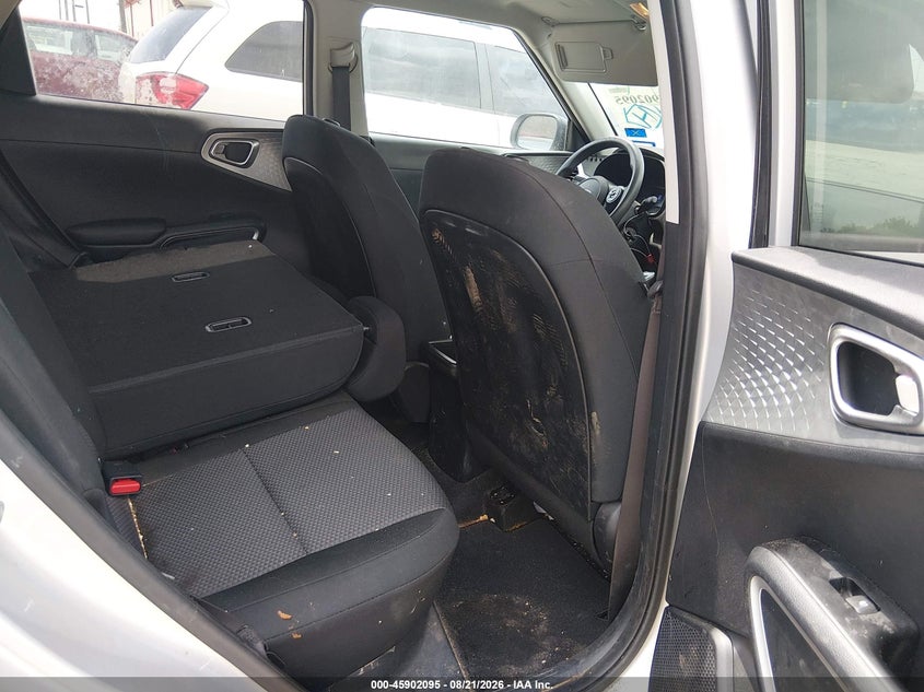 2020 KIA SOUL auction photo 8