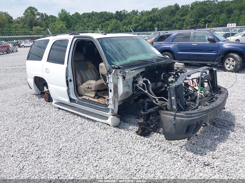 2003 GMC YUKON auction photo 1
