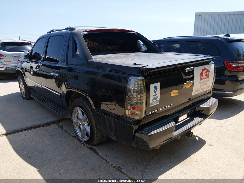 2013 CHEVROLET AVALANCHE — zdjęcie 3
